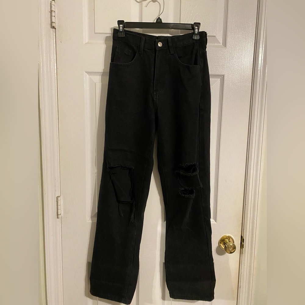 SHEIN Blackwash Ripped Jeans